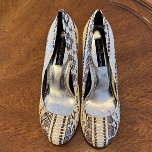 Vince Camuto Black and Cream Snake Print Heels size 7.5